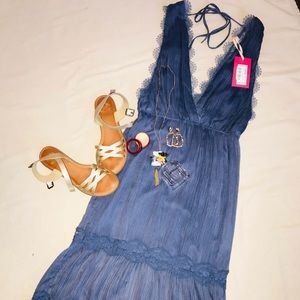 Chelsea & Violet: Blue lace dress